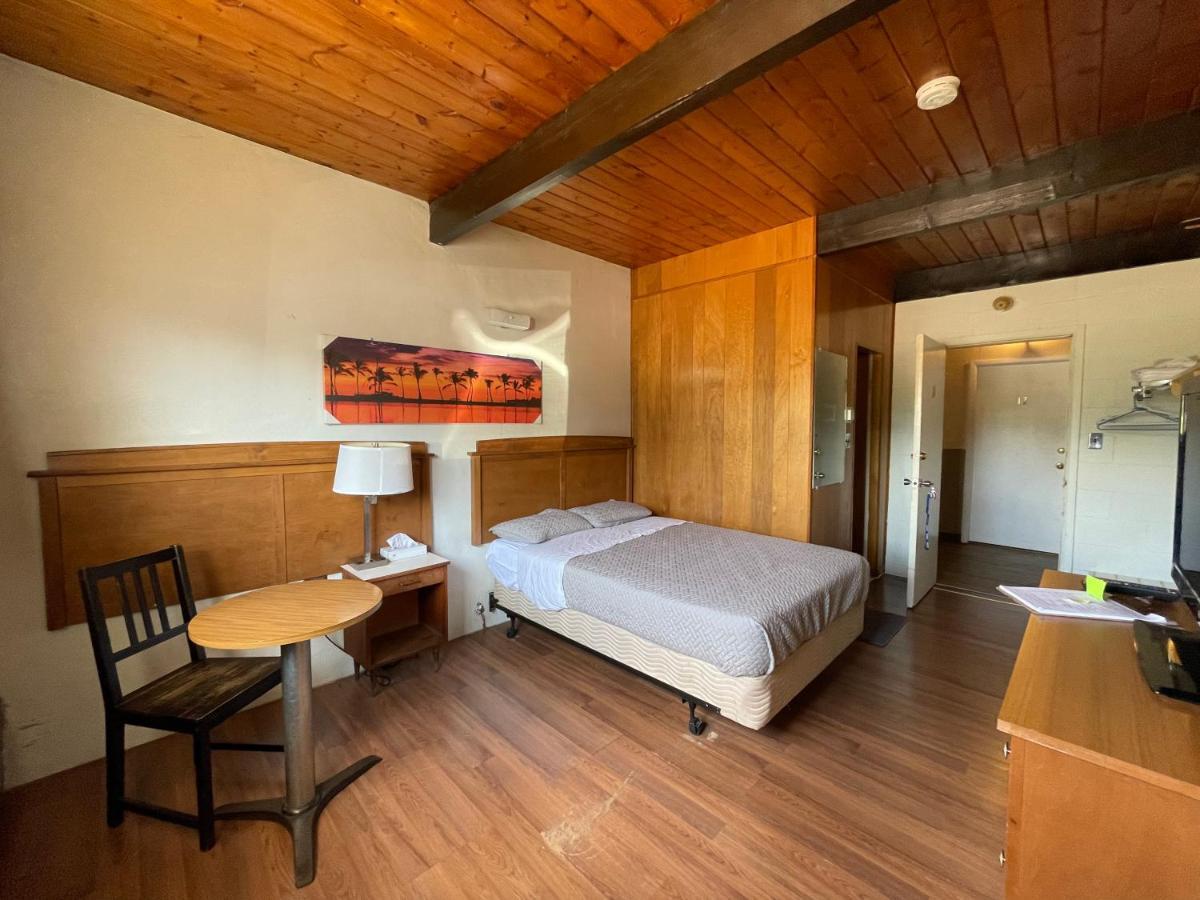 Rosthern Hotel Екстериор снимка