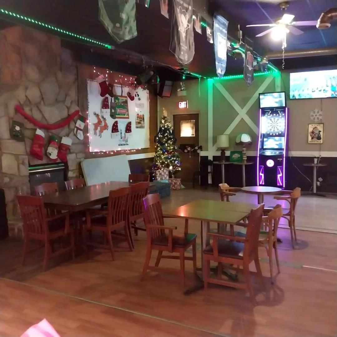 Rosthern Hotel Екстериор снимка