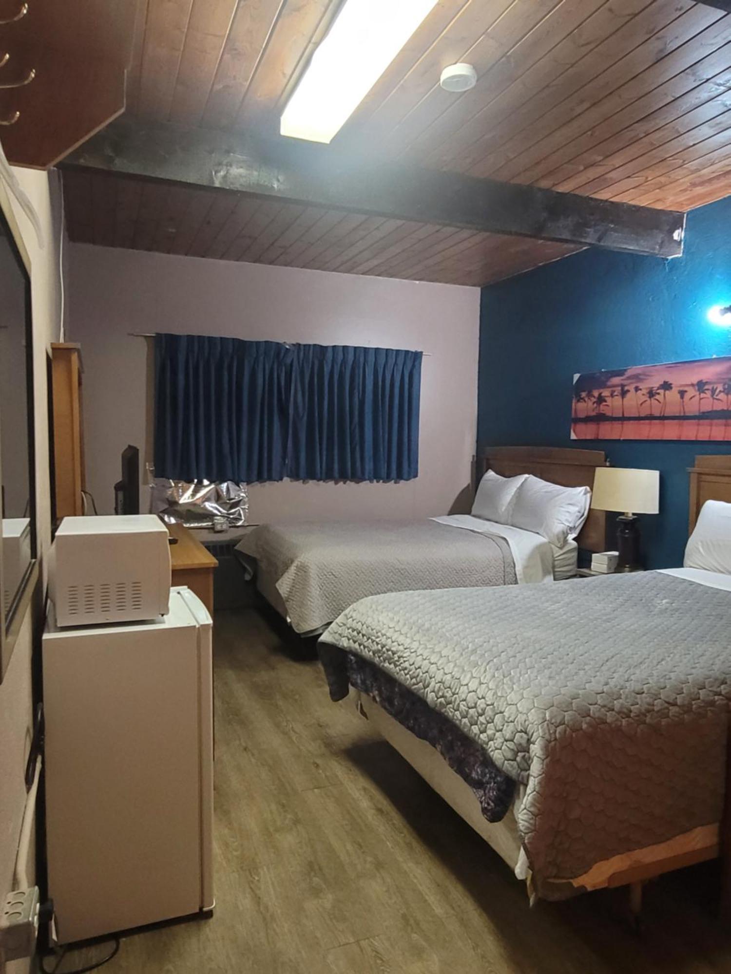 Rosthern Hotel Екстериор снимка
